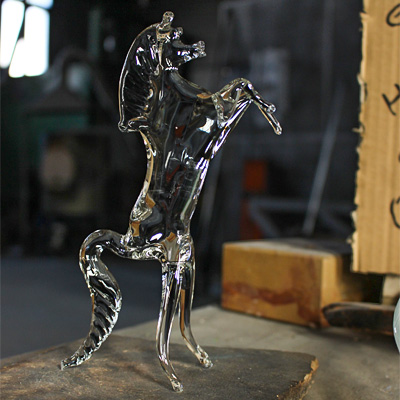 glass horse blowing demonstration